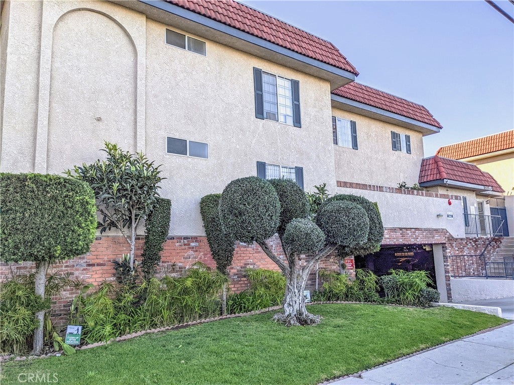 Photo of Listing #SB25202444