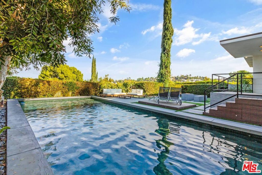 Photo of Listing #25589173