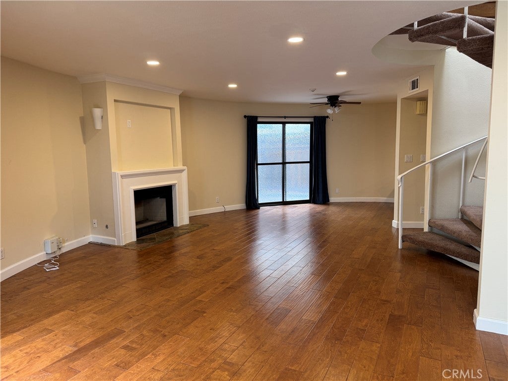 Photo of Listing #SB25203488