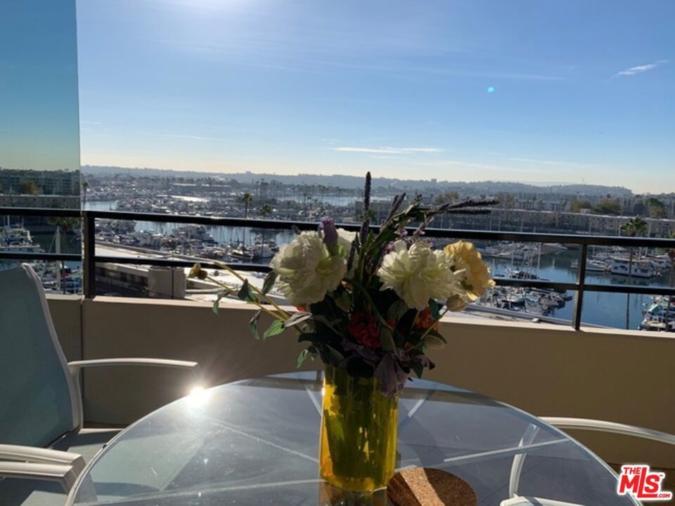 Photo of Listing #25589663