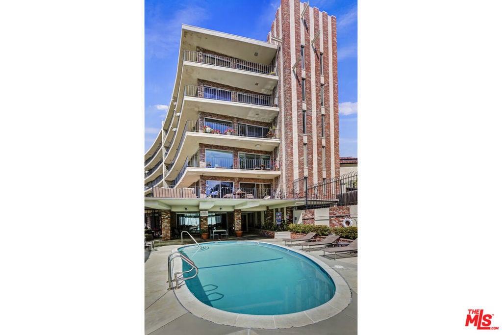 Photo of Listing #25589607