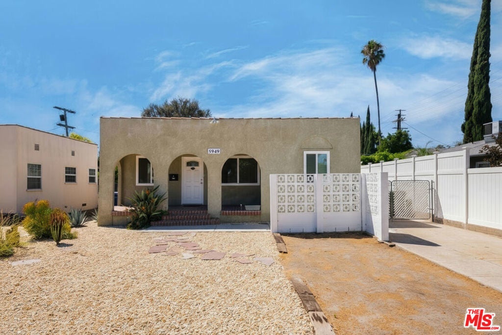 Photo of Listing #25589805