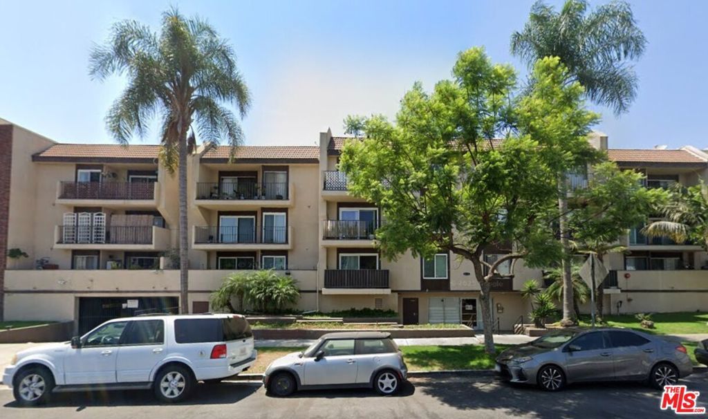 Photo of Listing #25589897