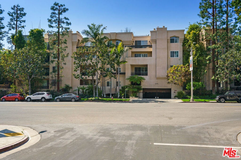 Photo of Listing #25589921