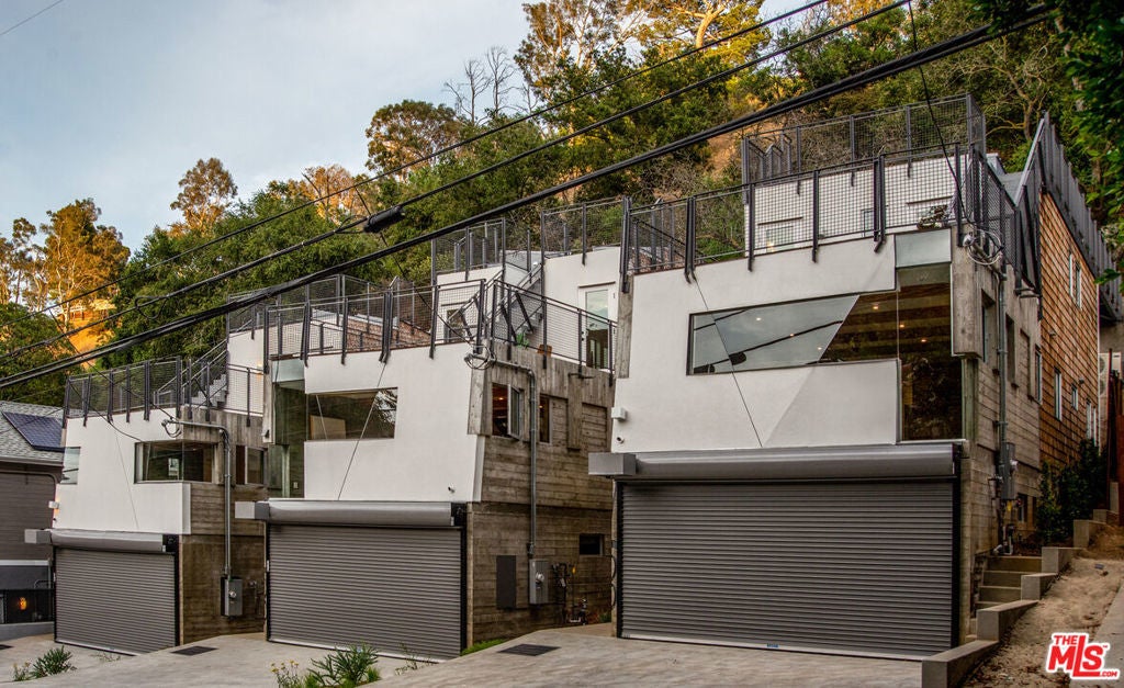 Photo of Listing #25589935