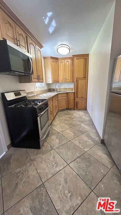 Photo of Listing #25590205