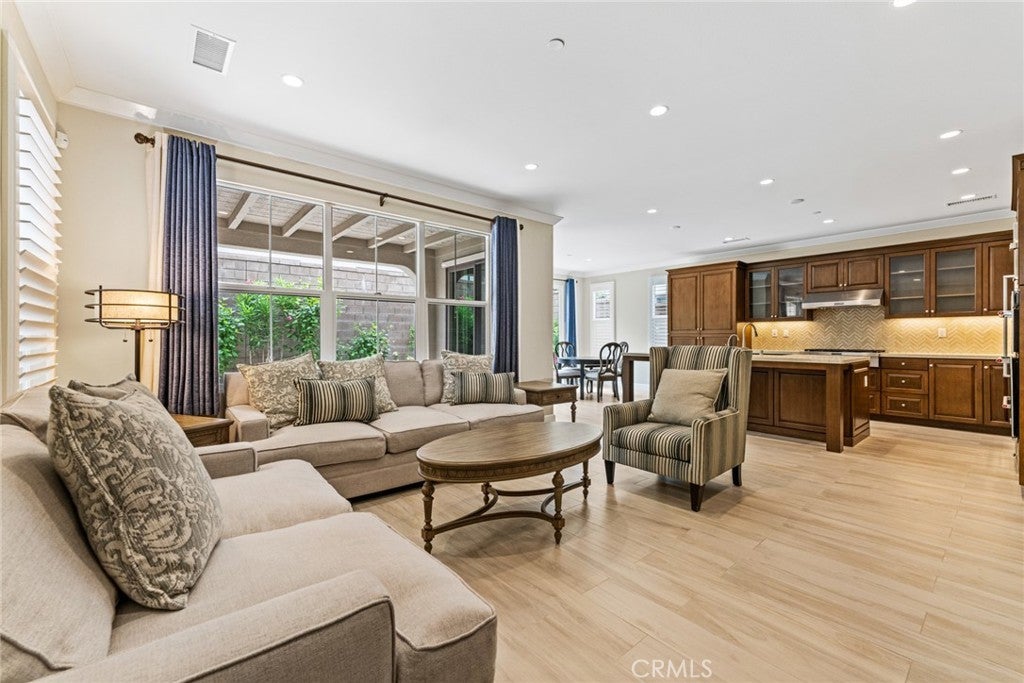 Photo of Listing #OC25213967