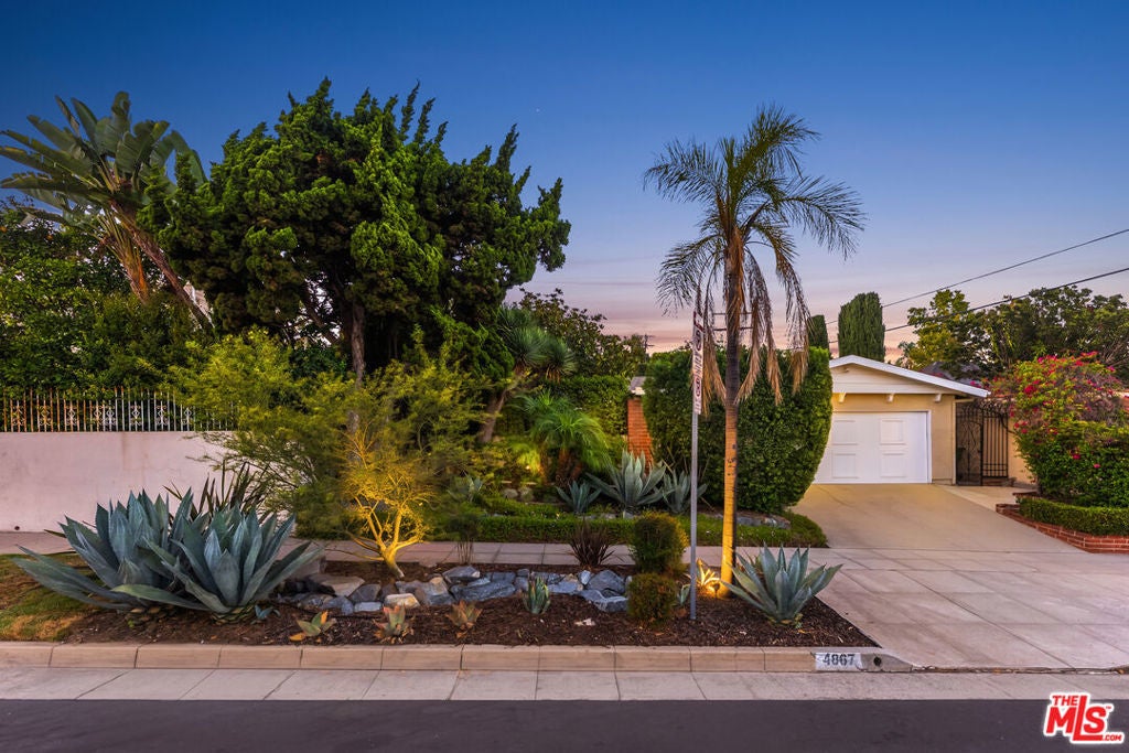 Photo of Listing #25590035