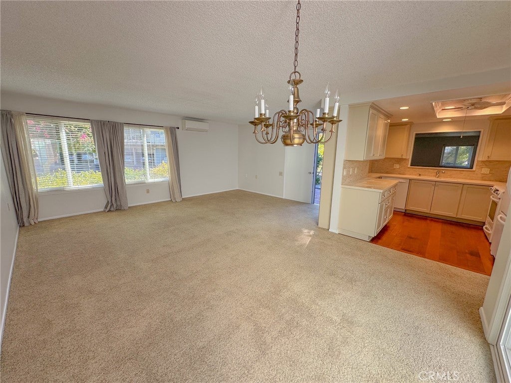 Photo of Listing #OC25215096