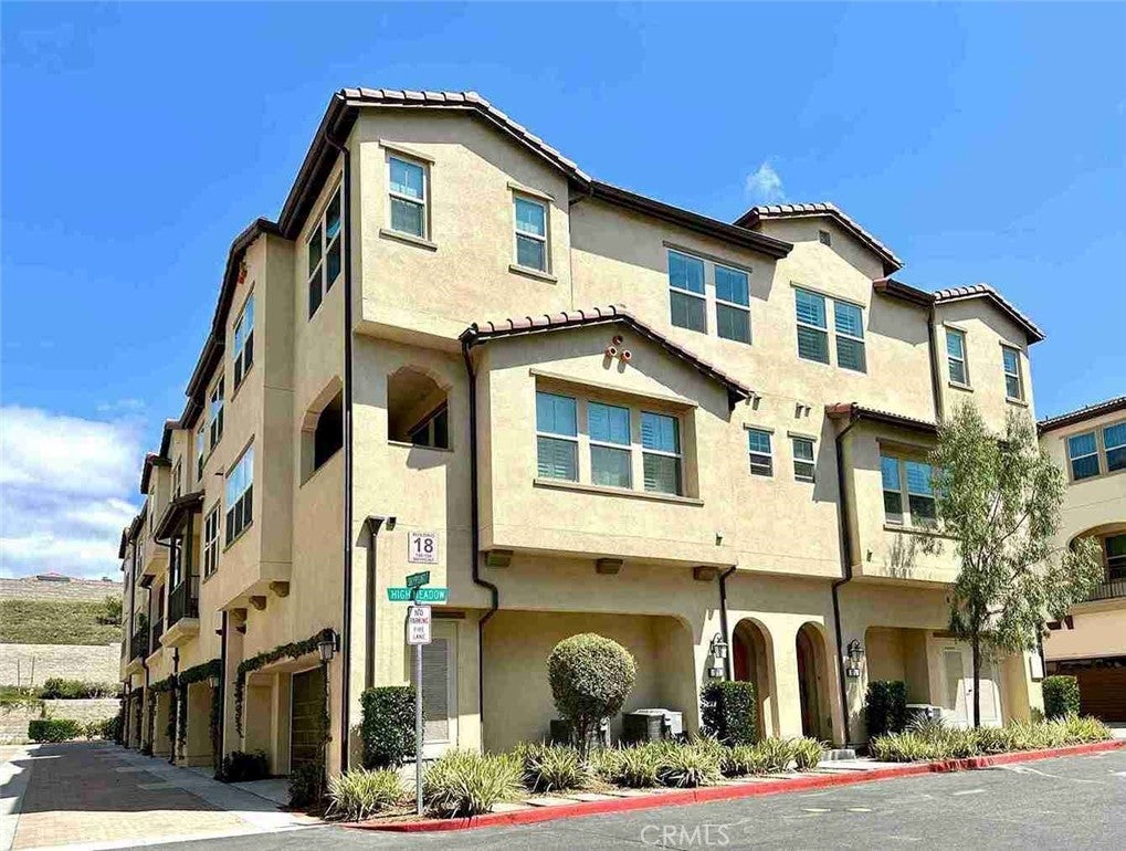 Photo of Listing #TR25208012