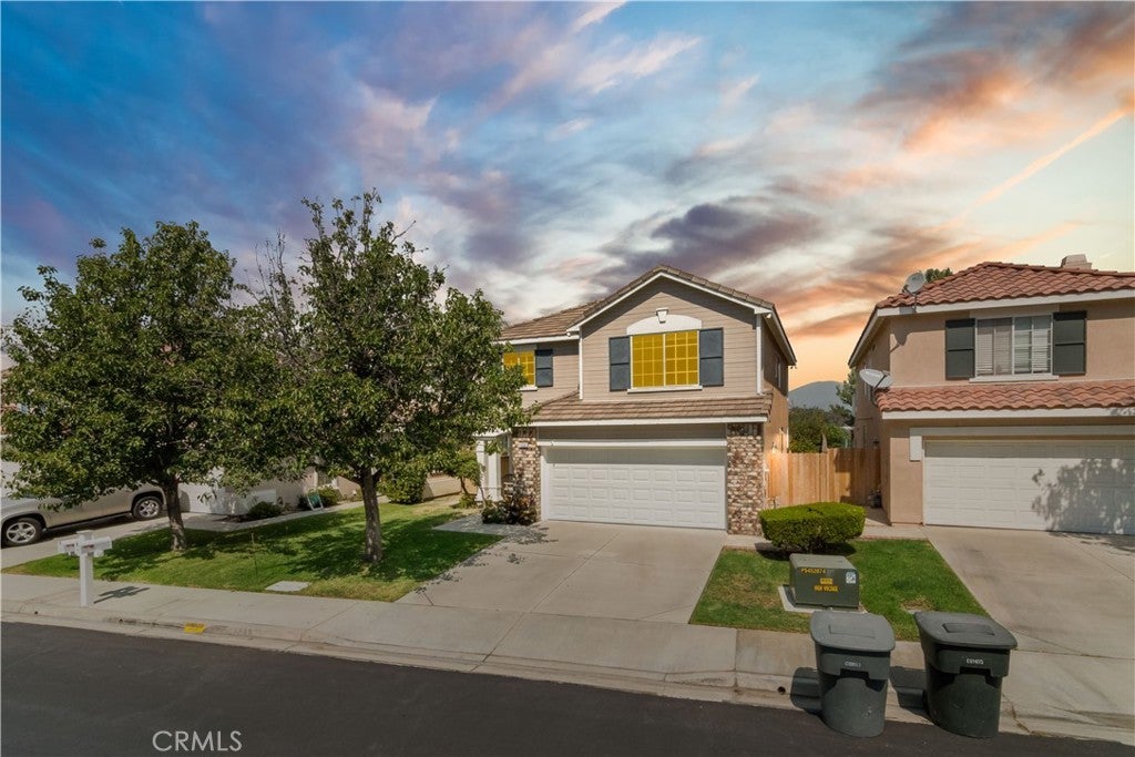 Photo of Listing #IV25215501