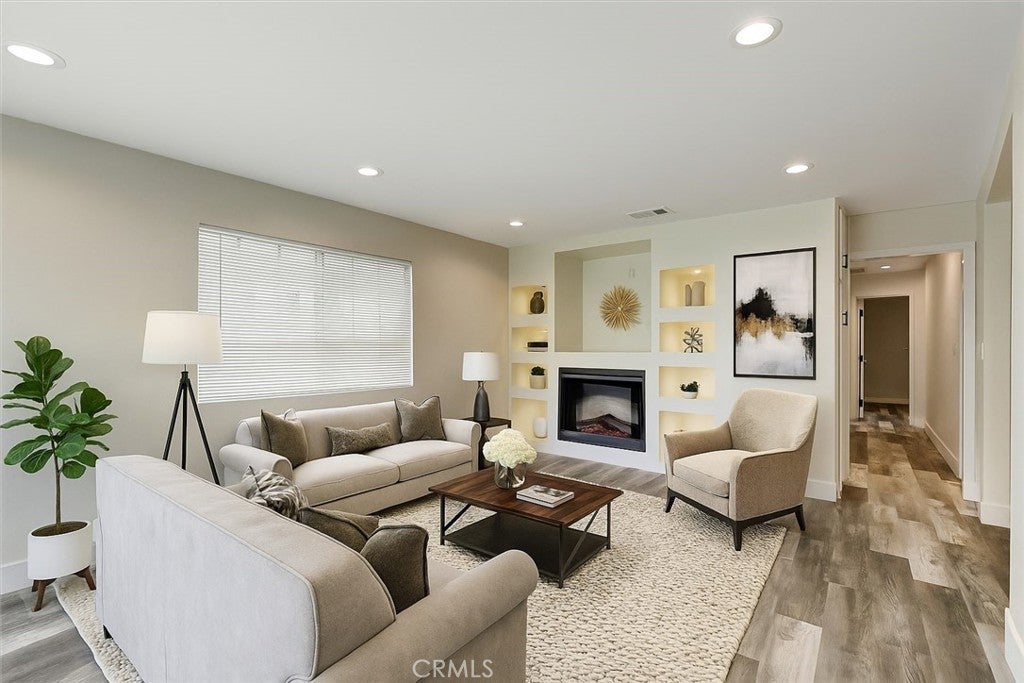 Photo of Listing #OC25215776