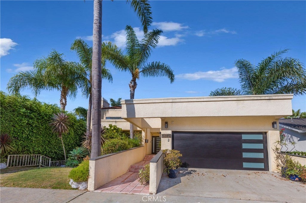 Photo of Listing #SR25215887