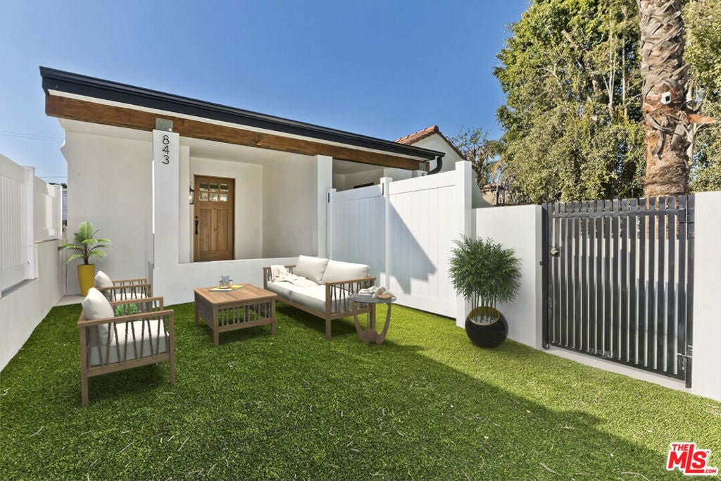 Photo of Listing #25589639