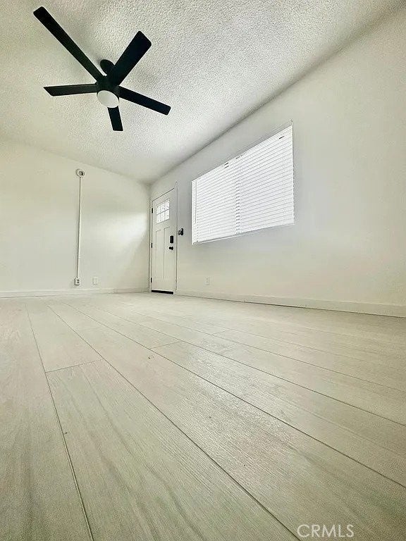 Photo of Listing #SR25215935