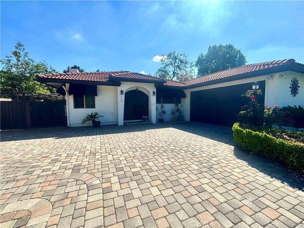 Photo of Listing #CV25216252