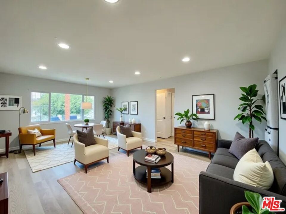 Photo of Listing #25591753