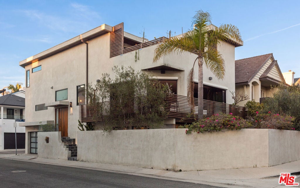 Photo of Listing #25591805