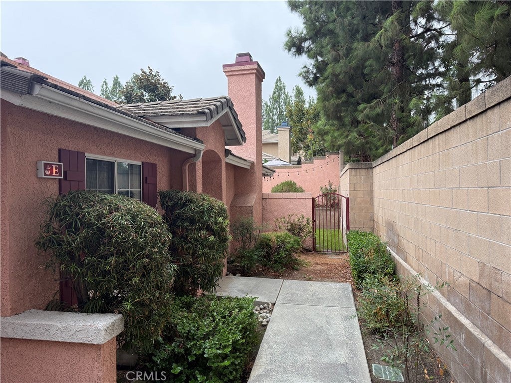 Photo of Listing #DW25216636