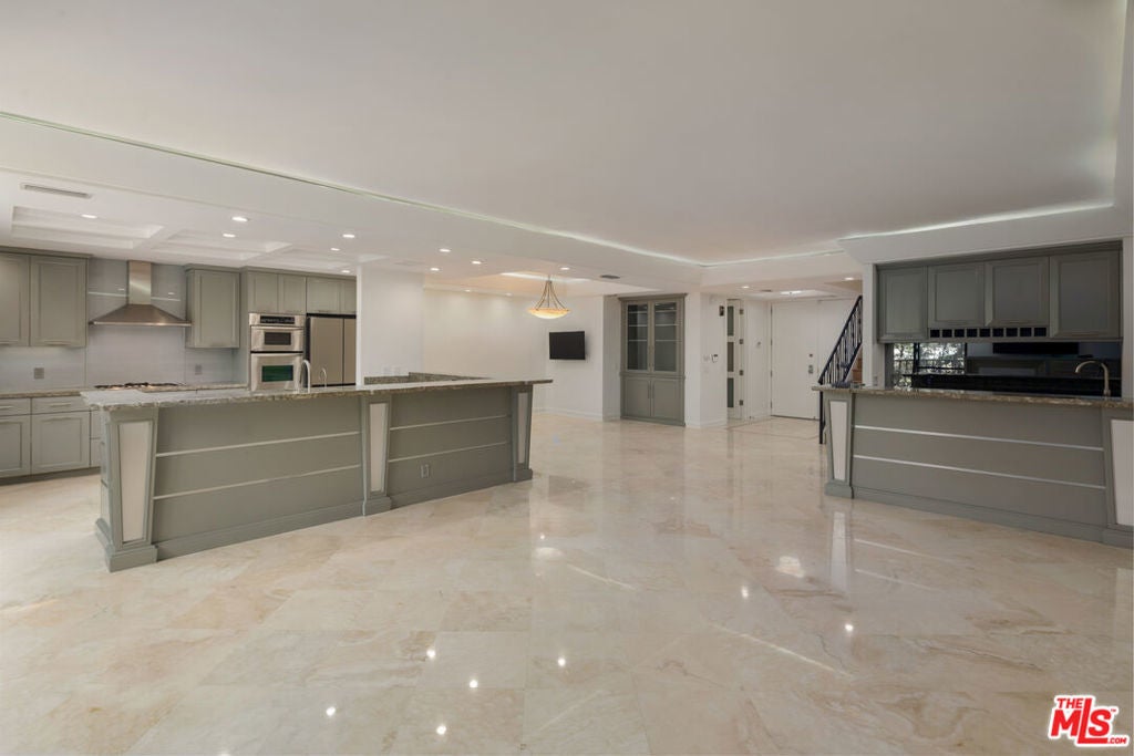 Photo of Listing #25589159