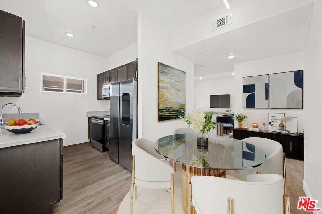 Photo of Listing #25592961