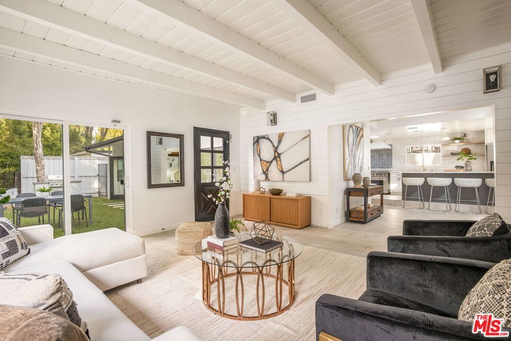 Photo of Listing #25592143