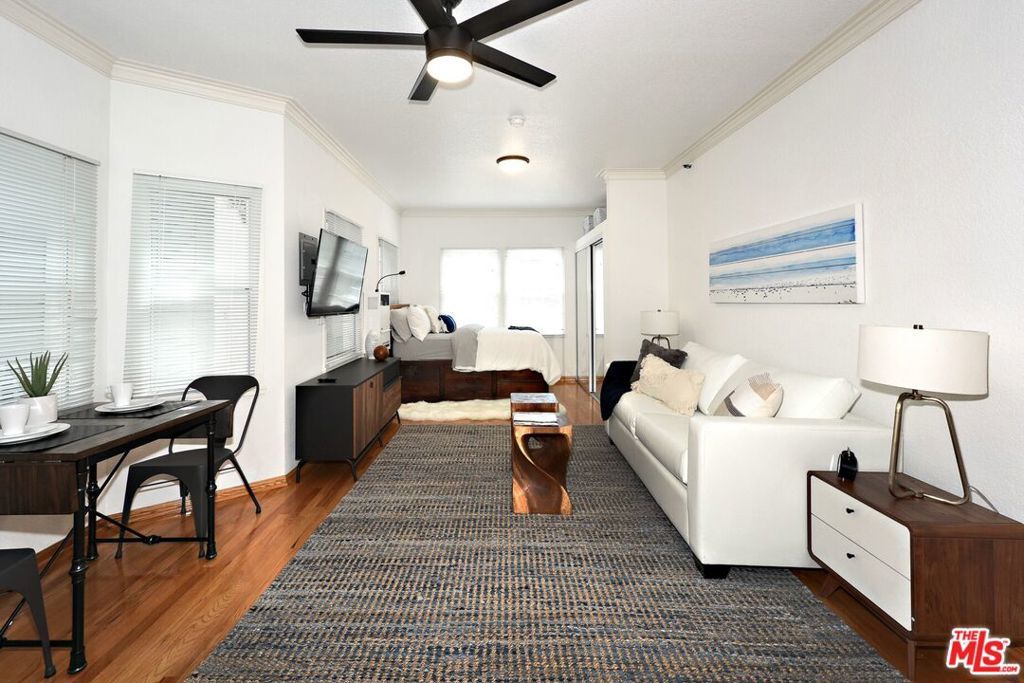 Photo of Listing #25593313