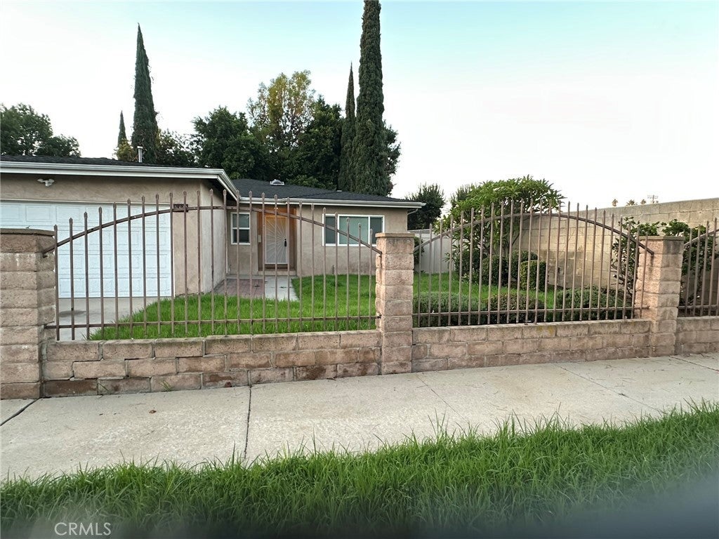 Photo of Listing #SR25218205