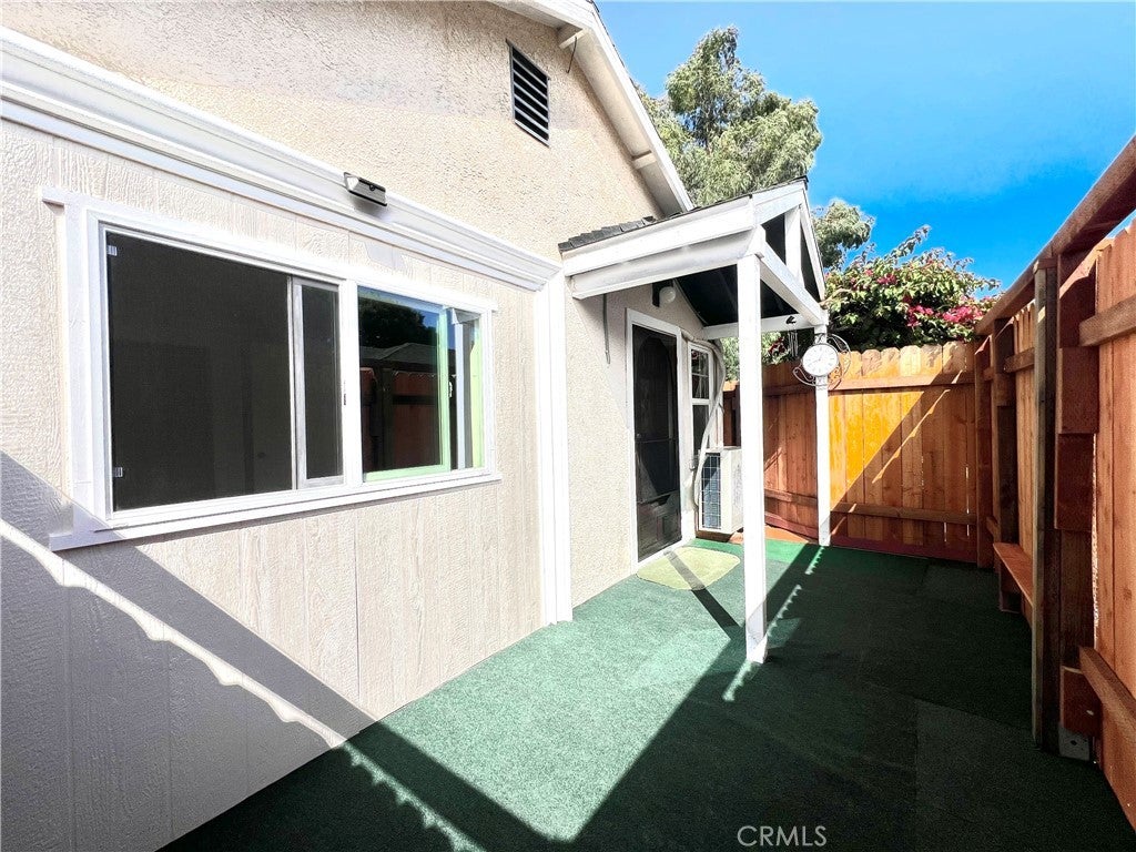 Photo of Listing #SB25219328