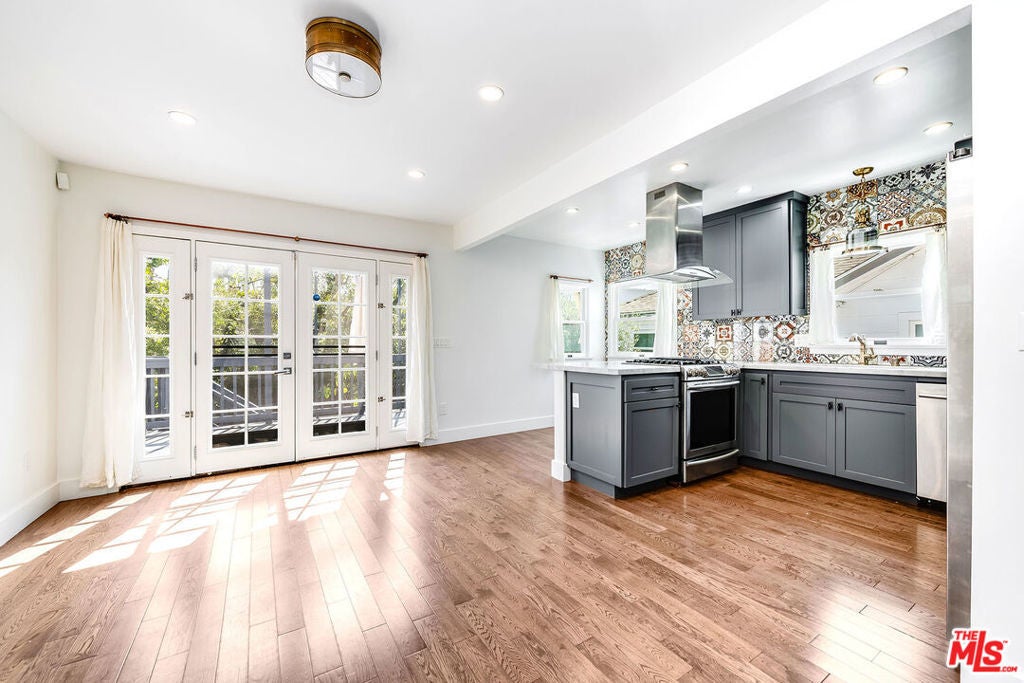 Photo of Listing #25593791