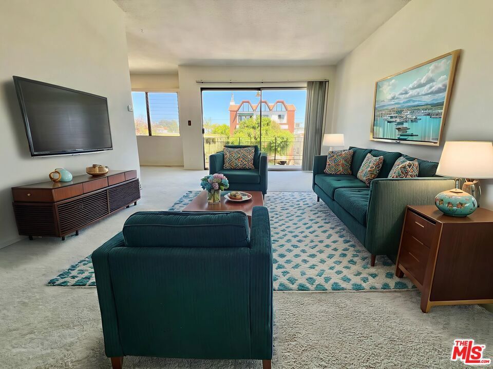 Photo of Listing #25594001