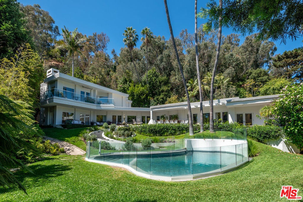 Photo of Listing #25593879