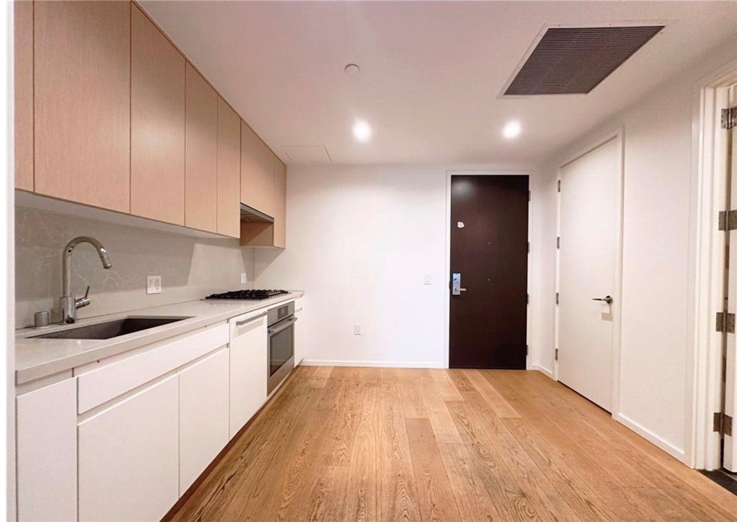 Photo of Listing #OC25220030