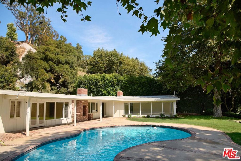 Photo of Listing #25594125