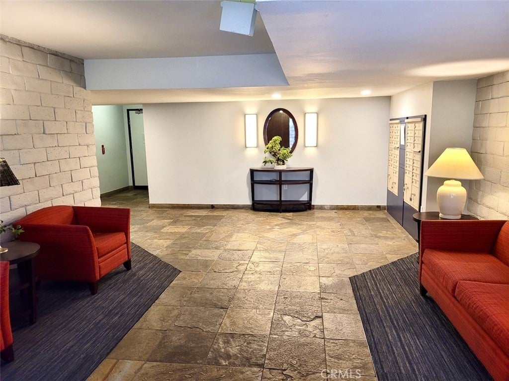 Photo of Listing #TR25220701