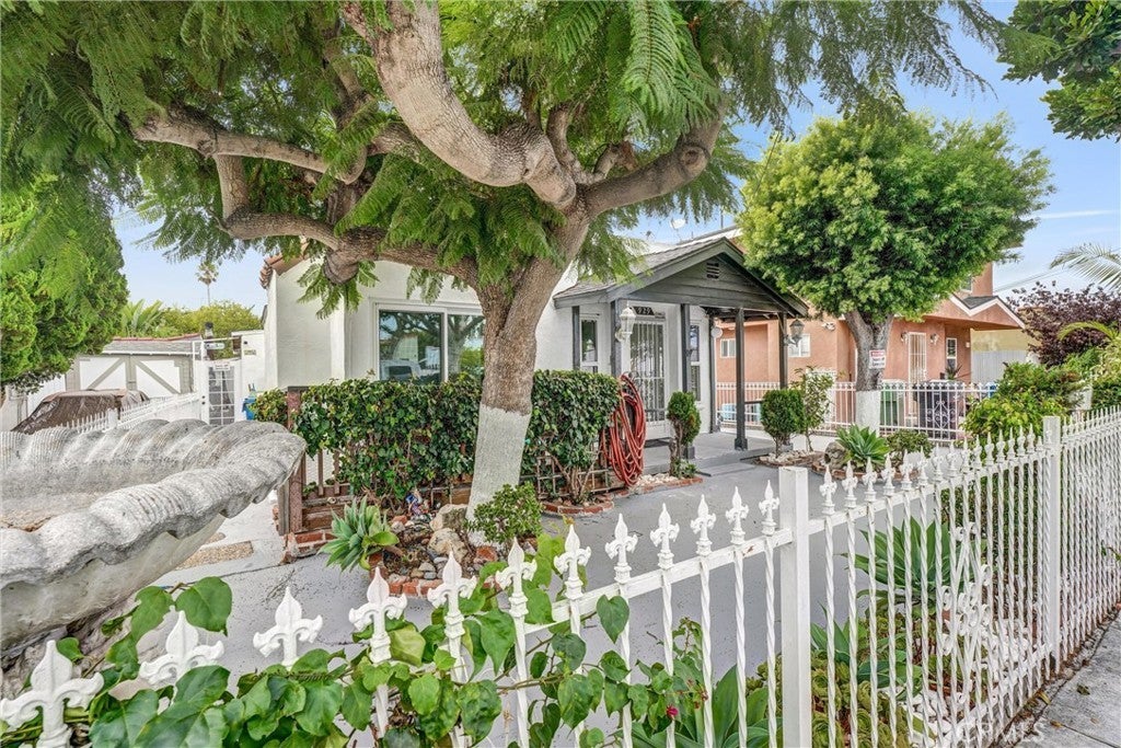 Photo of Listing #SB25218499