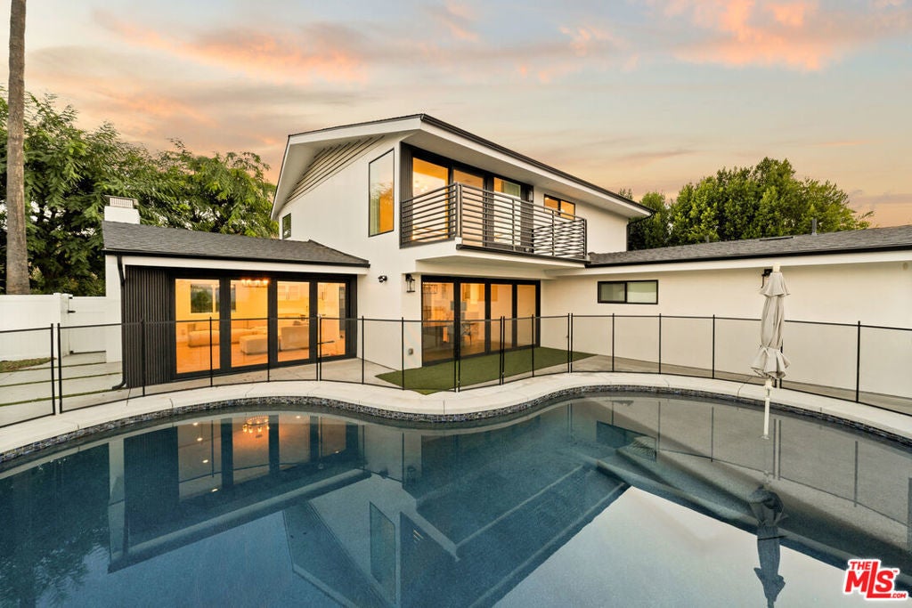 Photo of Listing #25590525