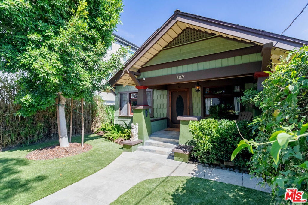 Photo of Listing #25594367