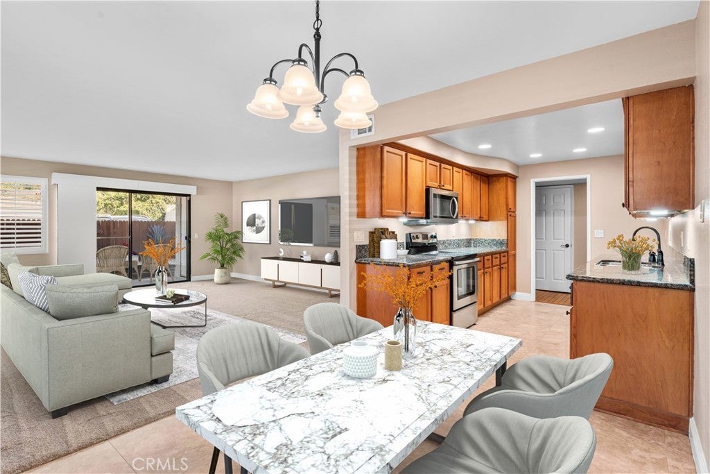 Photo of Listing #TR25221256