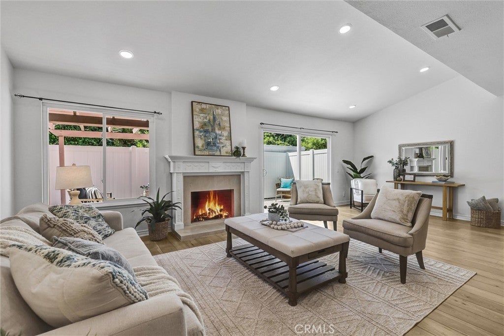 Photo of Listing #OC25221461