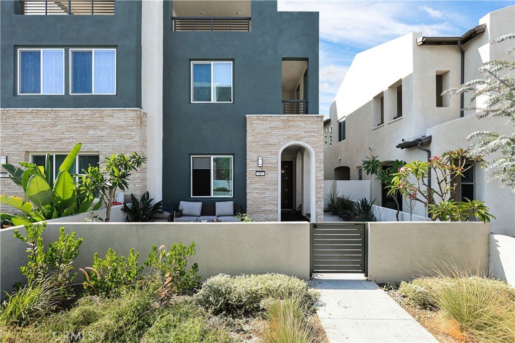 Photo of Listing #OC25221481