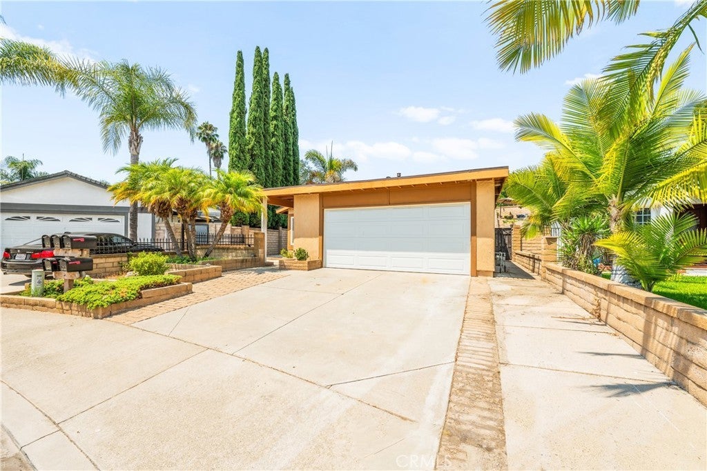 Photo of Listing #OC25218606