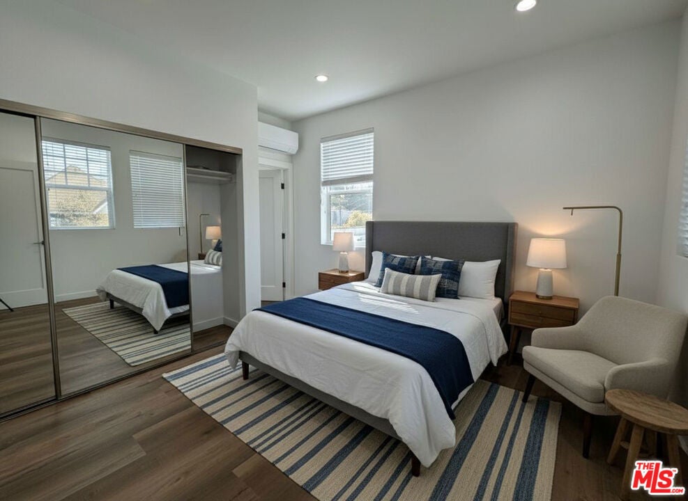 Photo of Listing #25595859