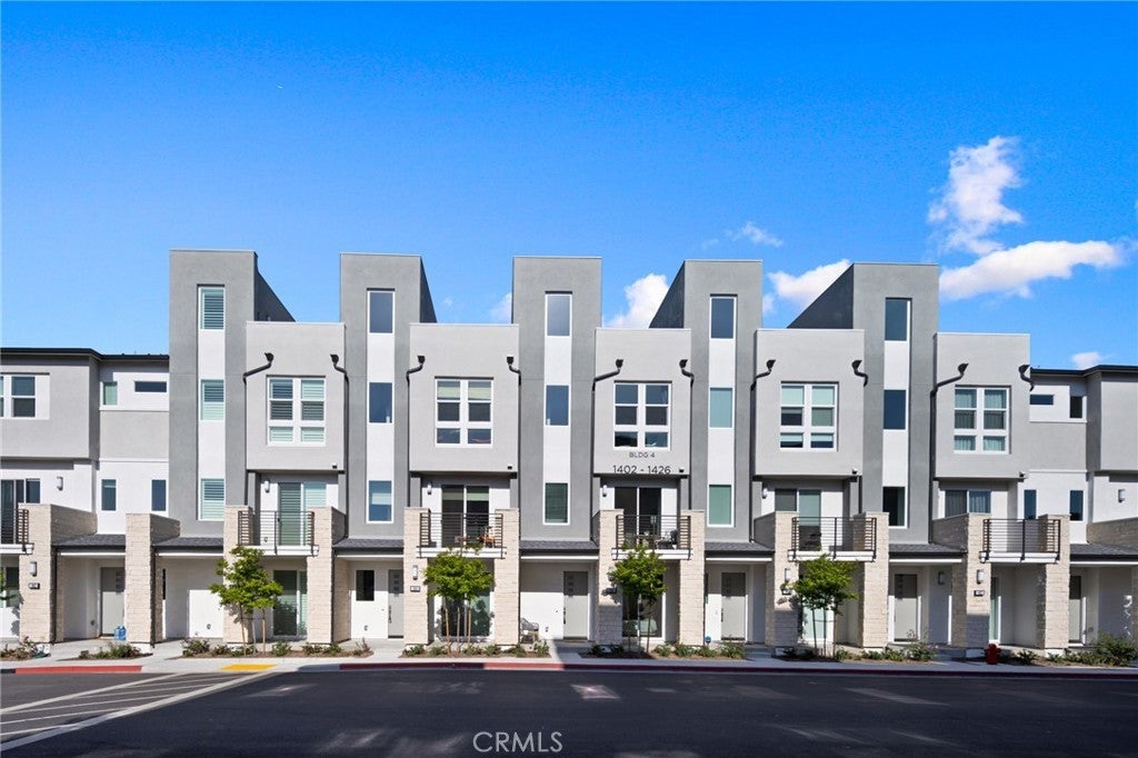 Photo of Listing #TR25221773