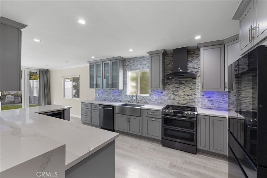 Photo of Listing #SR25222872