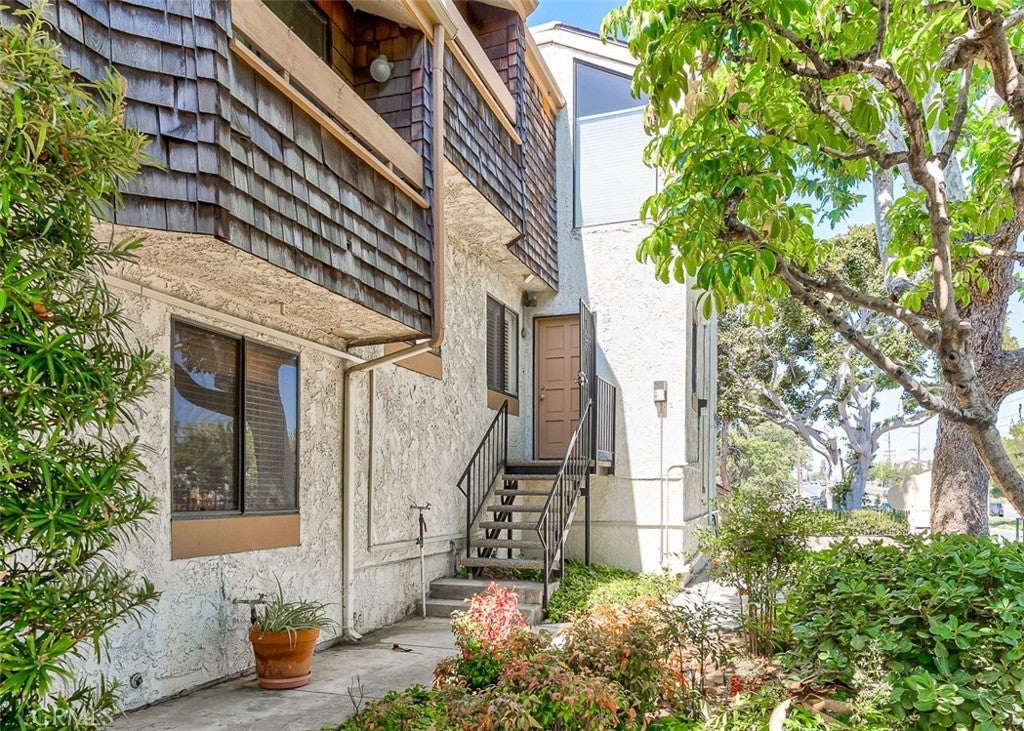 Photo of Listing #PW25222982