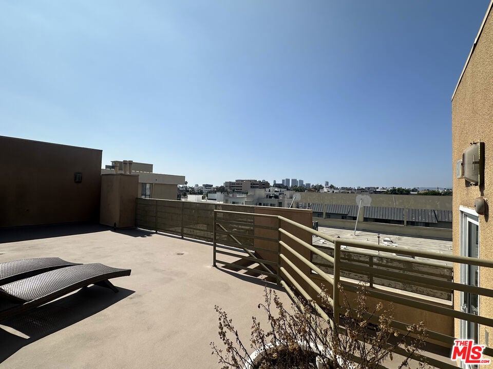 Photo of Listing #25596211