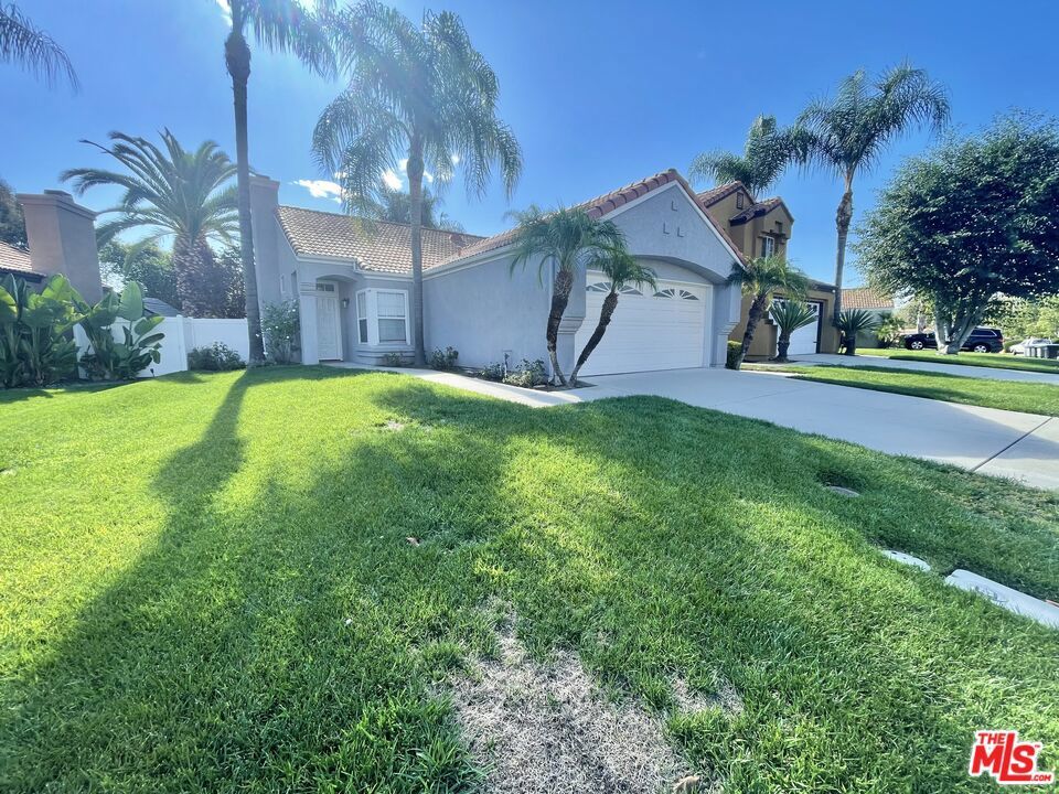 Photo of Listing #25596483