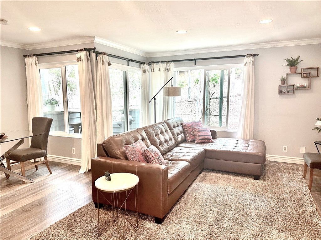 Photo of Listing #OC25223571