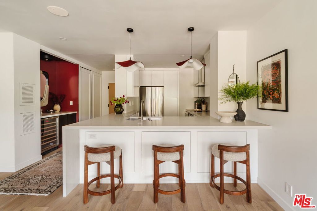 Photo of Listing #25595481